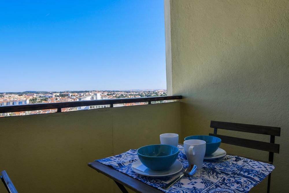 Cozy Studio With Balcony And Beautiful View Apartment Cascais Exterior photo